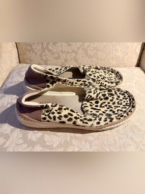 Hey Dude Women's Leopard Print Slip-On Flats - Brown/Black
